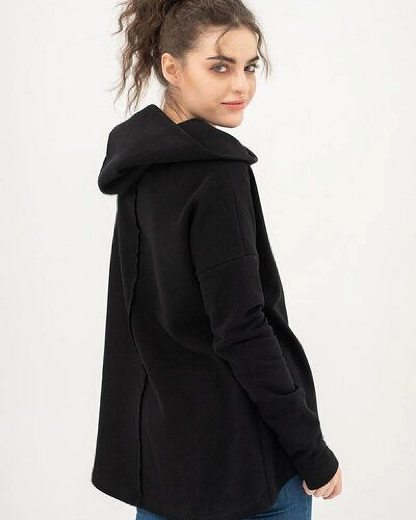 KOKOworld Hoodie Hug Me – Bio-Baumwolle – vielseitiger Pullover mit Kapuze & Rollkragen – warm, bequem & fair in der EU produziert – ideal für Alltag, Reisen & Homewear – Ansicht 3