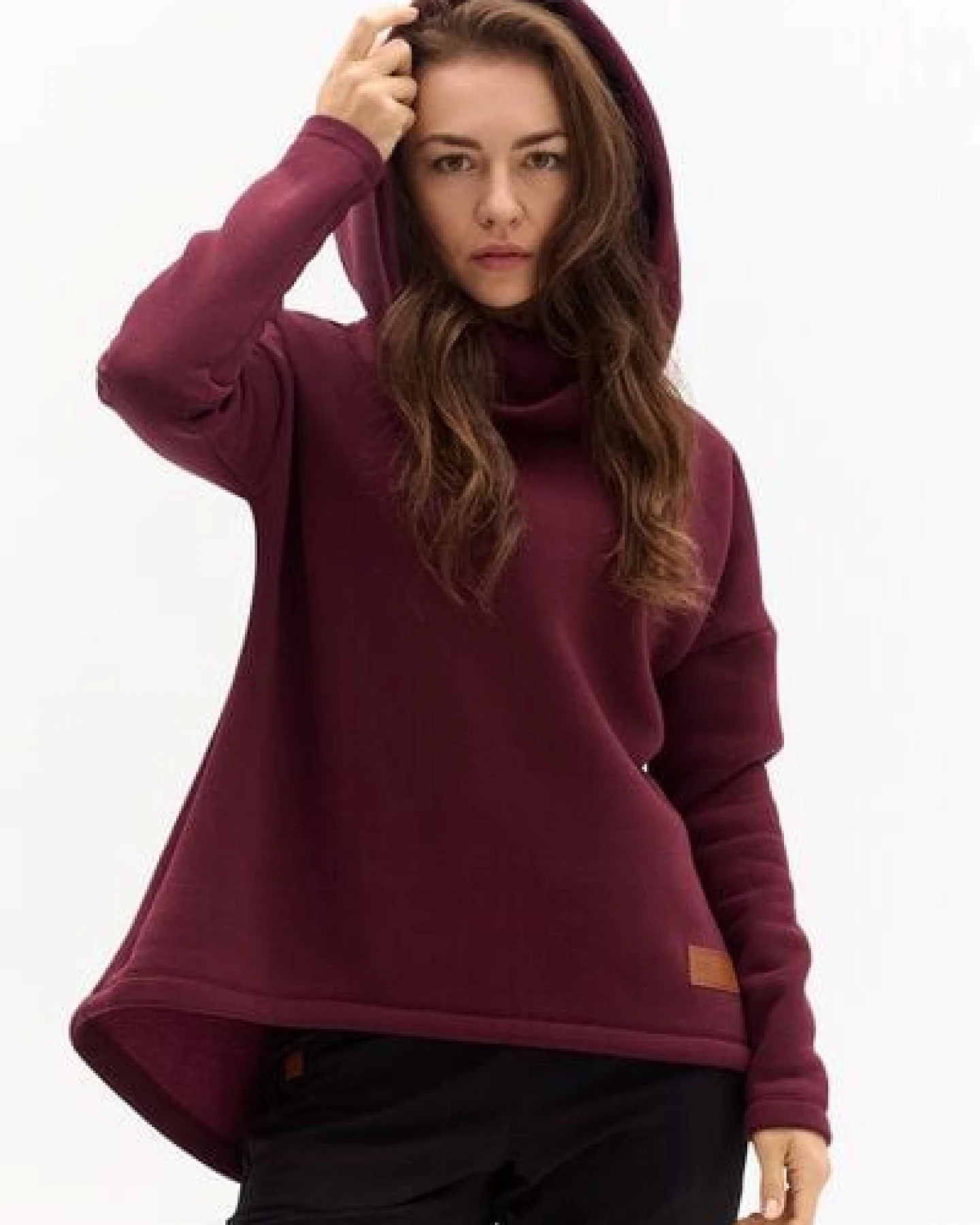 KOKOworld Hoodie Hug Me – Bio-Baumwolle – vielseitiger Pullover mit Kapuze & Rollkragen – warm, bequem & fair in der EU produziert – ideal für Alltag, Reisen & Homewear – Ansicht 4