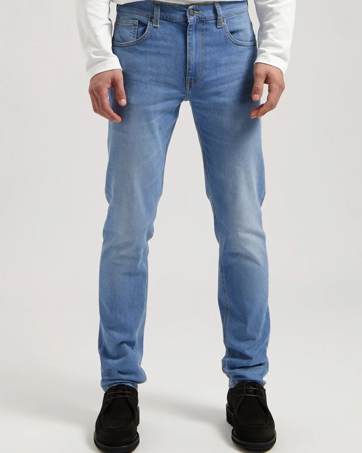 MUD Jeans Herren vegan Jeans Daily Mid Tapered Old Stone