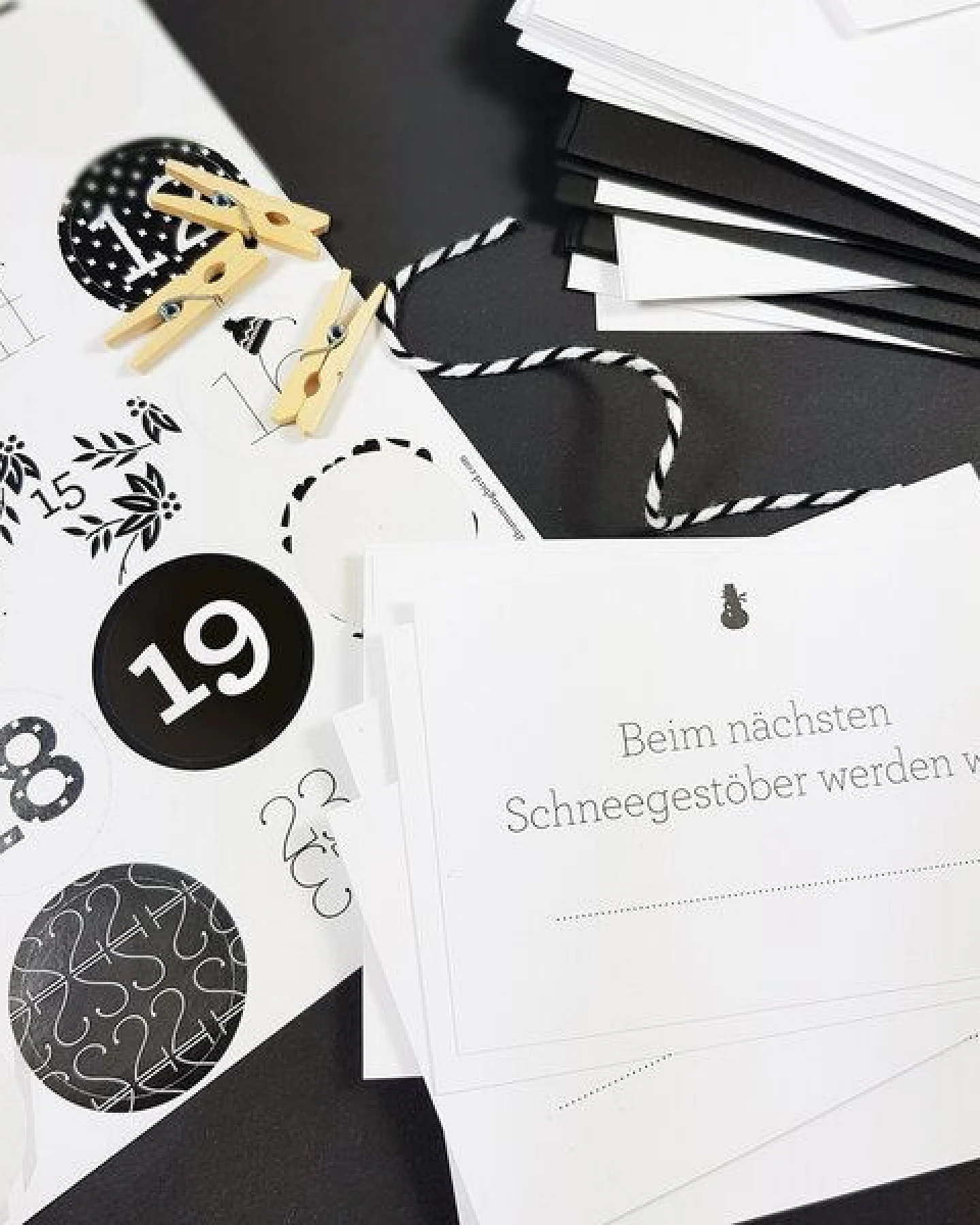 Bow & Hummingbird Adventskalender Schwarz/Weiß – Ansicht 2