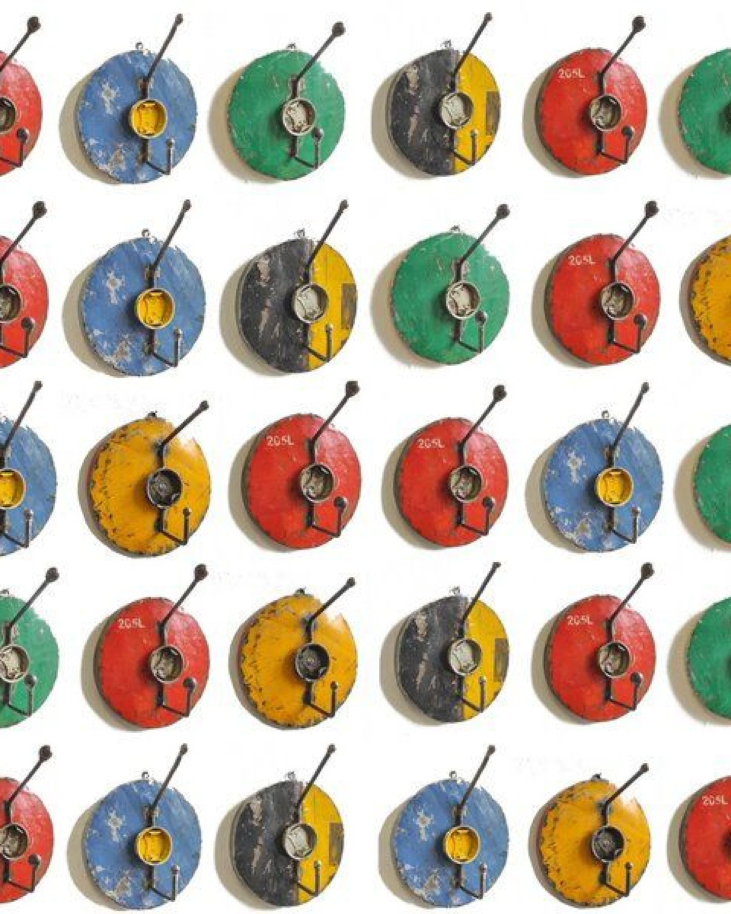 Moogoo Creative Africa Garderobe 1-fach aus recycelten Ölfässern - Post-Oil Industrial Upcycling – Ansicht 4