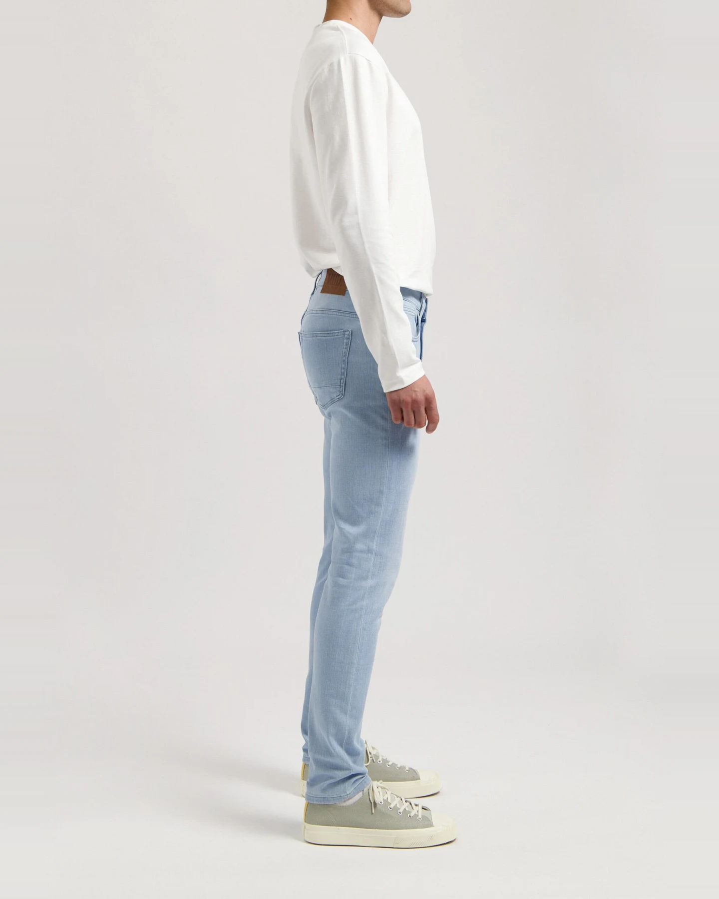MUD Jeans Herren vegan Jeans Mid Slim Rick Sunny Stone – Ansicht 2