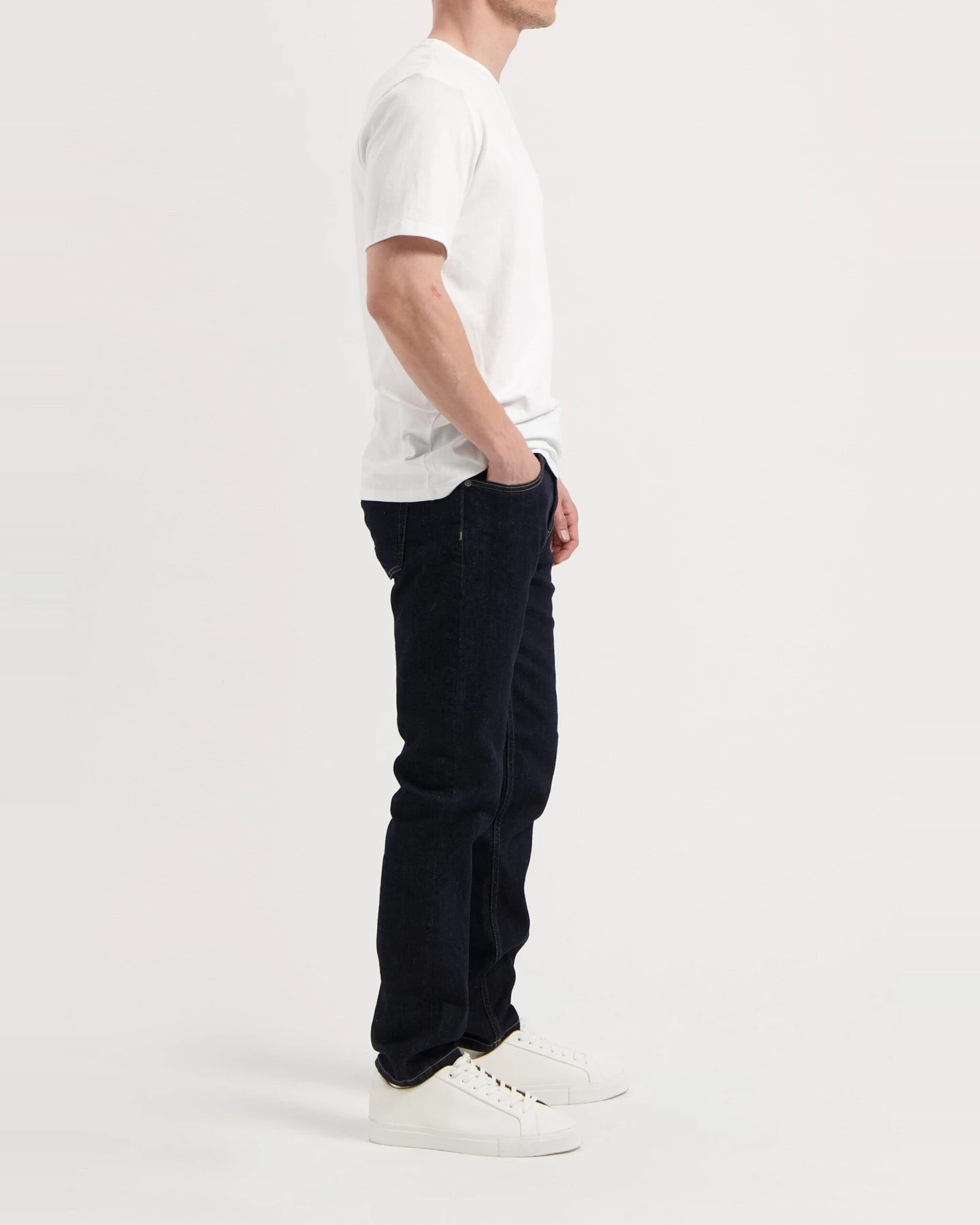 MUD Jeans Herren vegan Jeans Mid Slim Rick Strong Blau – Ansicht 2