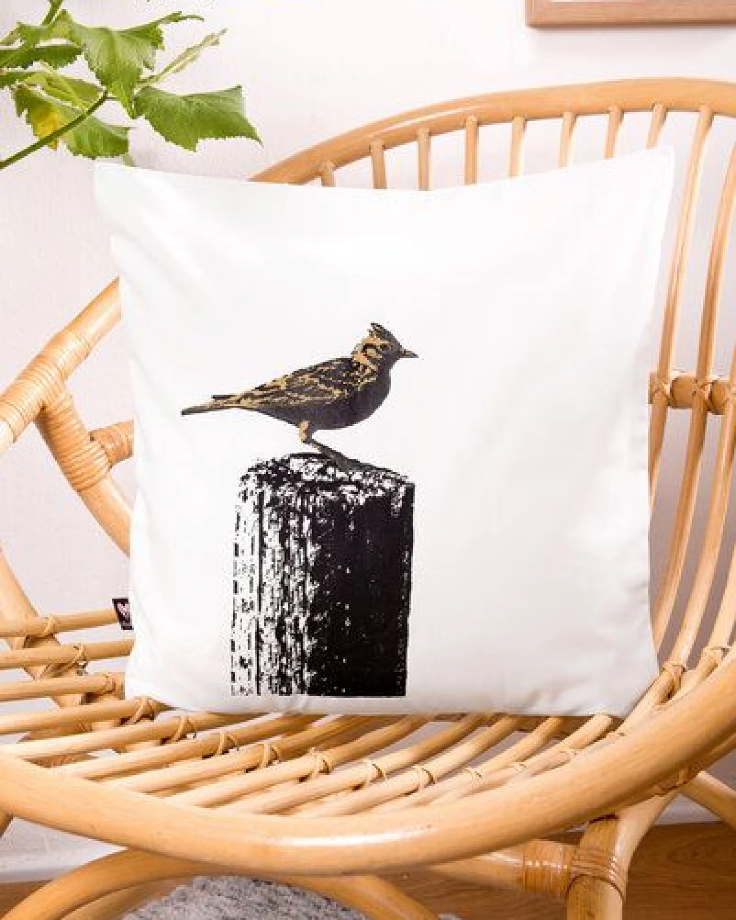 Hirschkind Bio-Kissenbezug 'Tempelhofer Feldlerche' weiß, 40*40cm – Ansicht 2