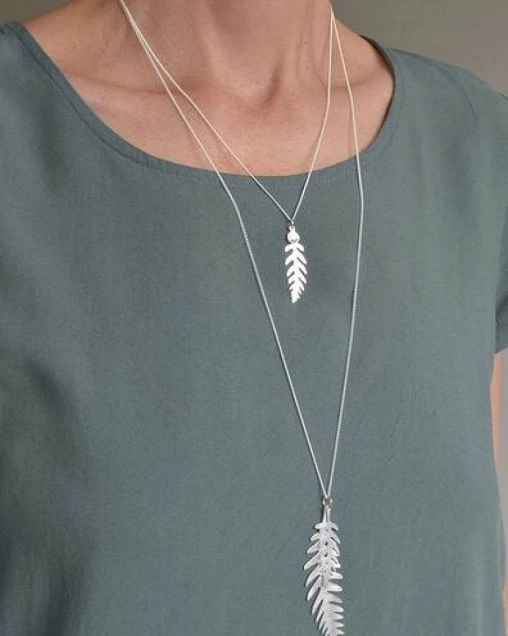 renna deluxe Edelfarn lange Kette mit Farn-Blättern versilbert