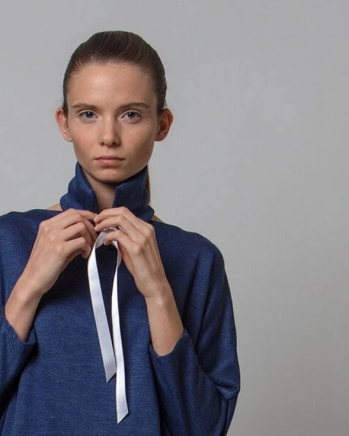 gesine jost colar.blue