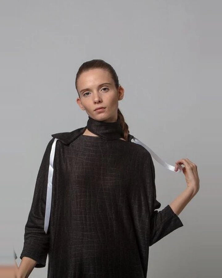 gesine jost colar.black