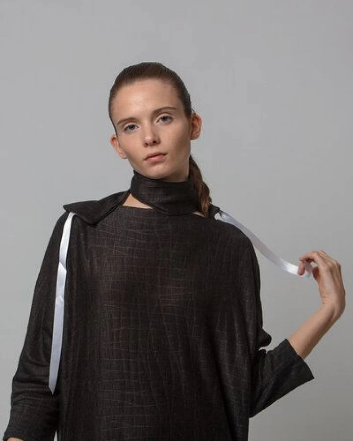 gesine jost colar.black