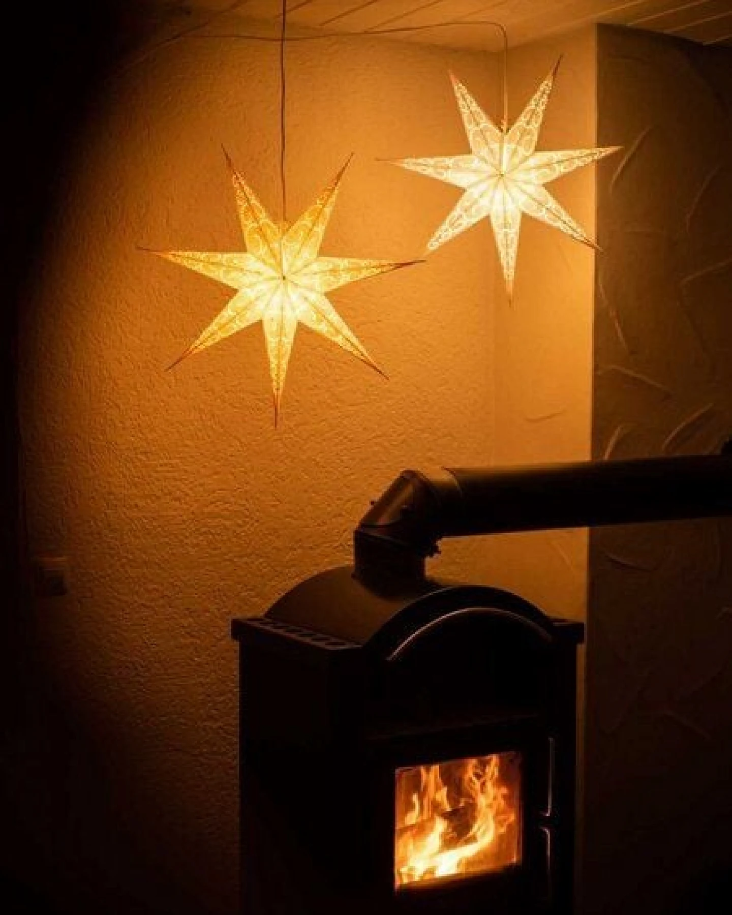 MoreThanHip Weihnachtsstern aus Papier Ø60 cm - inkl. Beleuchtungsset - Sumana – Ansicht 4