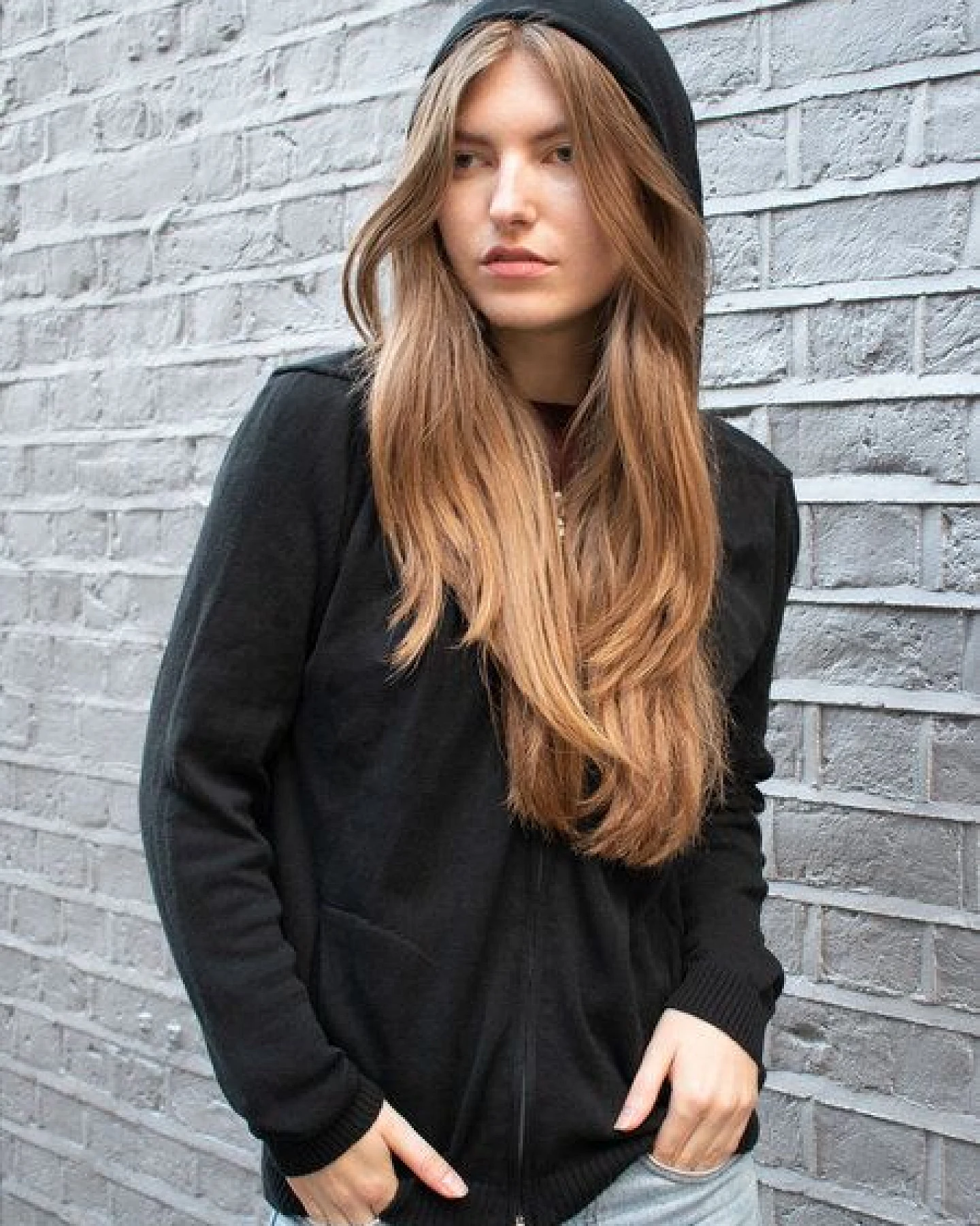 Will's Vegan Shop Lounge Knit Hoodie schwarz stricken Damen – Ansicht 4