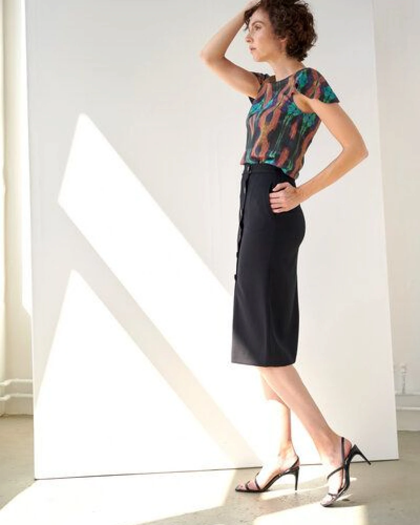 Yuna Miray Wrap Skirt Button Wickelrock mit Logo-Knöpfen – Ansicht 3