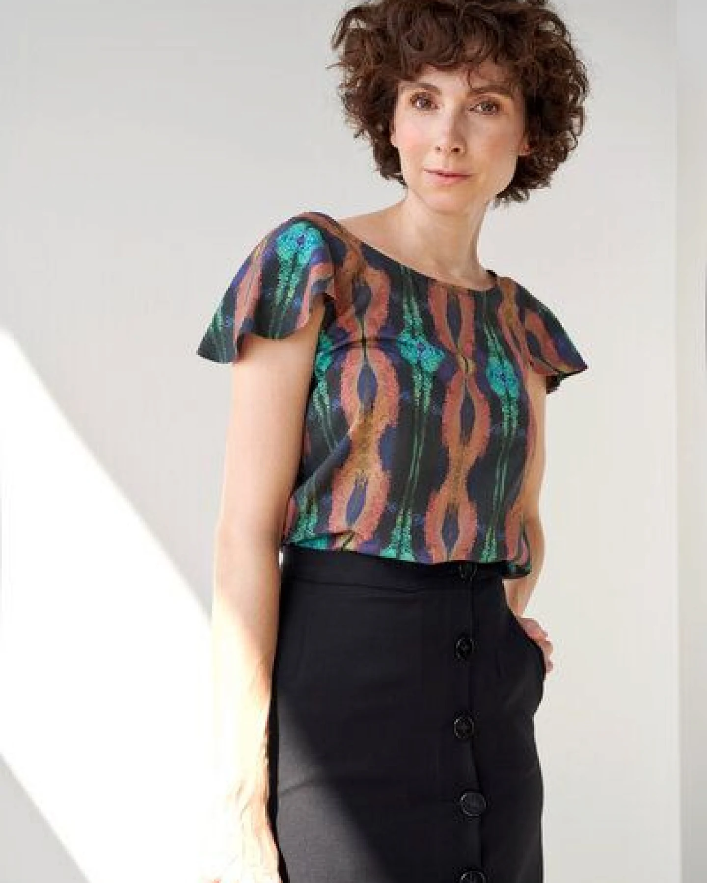 Yuna Miray Wrap Skirt Button Wickelrock mit Logo-Knöpfen – Ansicht 2