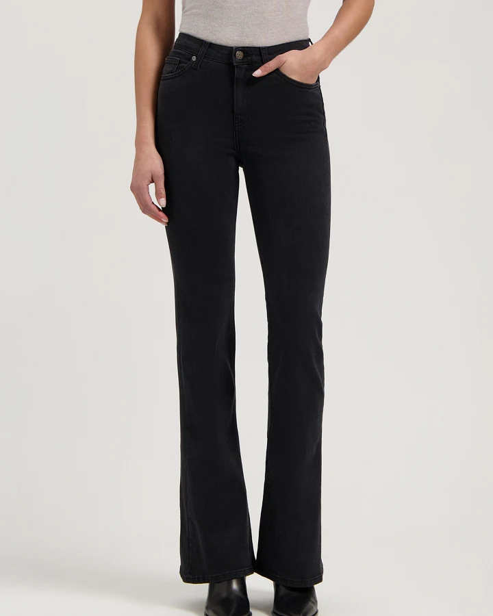 MUD Jeans Damen vegan Jeans High Flared Isy Stone Schwarz