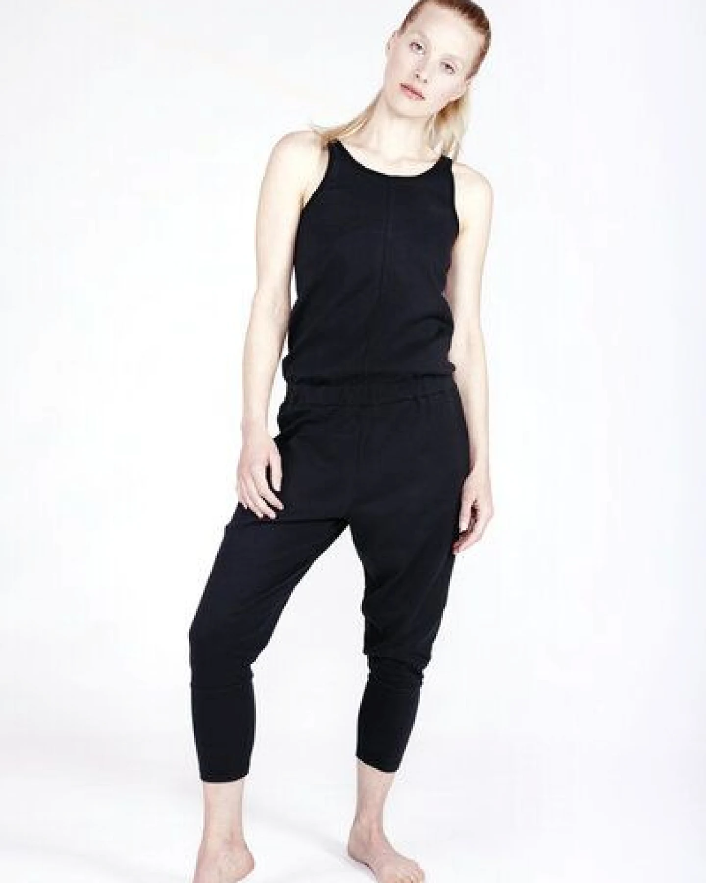 YOIQI Yoga Einteiler Jumpsuit aus biologische Baumwolle im lässigen, weiten Schnitt – Ansicht 2