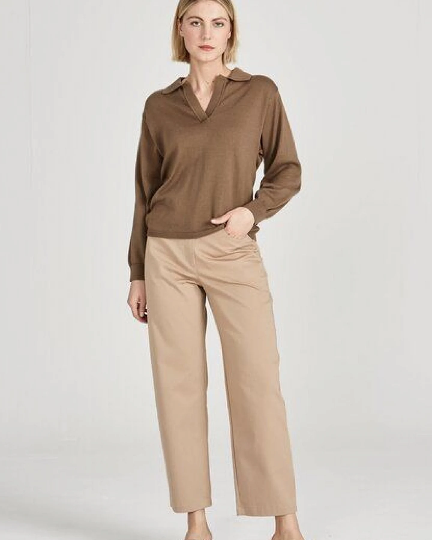 Givn Berlin Damen Strickpullover mit V-Ausschnitt aus Bio-Baumwolle "Camilla" – Ansicht 2