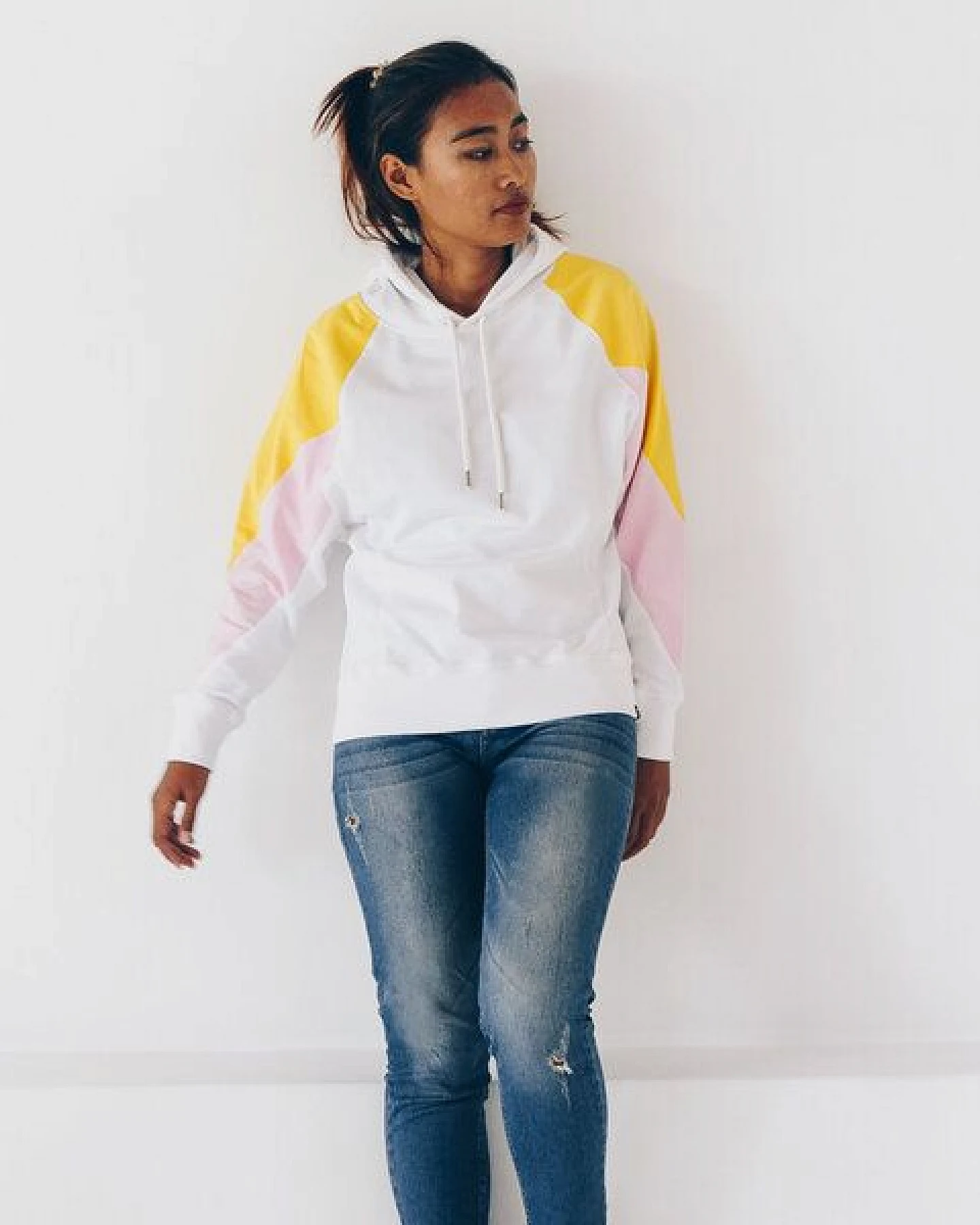 The Driftwood Tales Sweatshirt aus Bio-Baumwolle, Bio-Restmaterial und gewöhnlichen Resttextilien – Ansicht 4