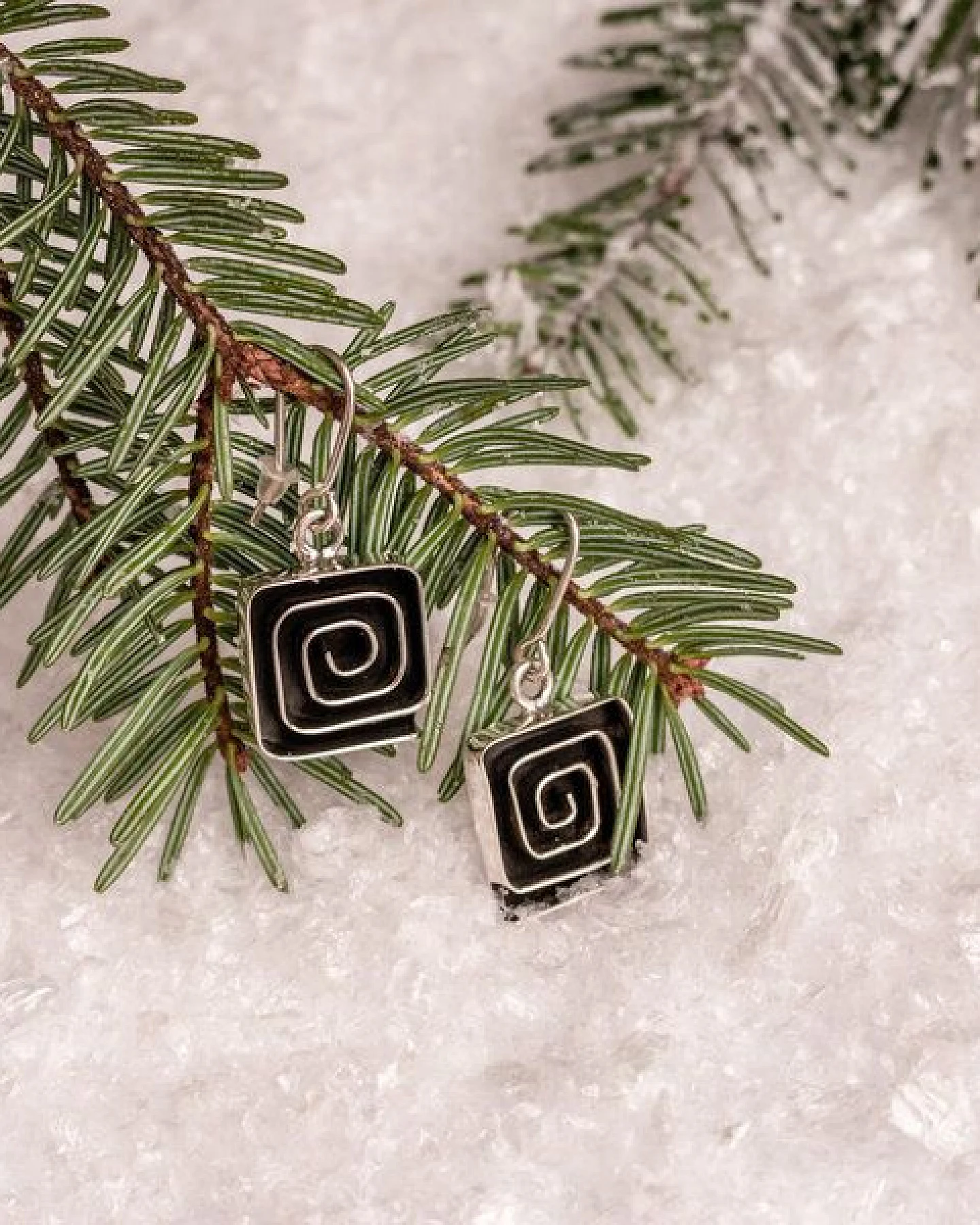 pakilia Silber Ohrringe Labyrinth eckig Fair-Trade und handmade – Ansicht 4