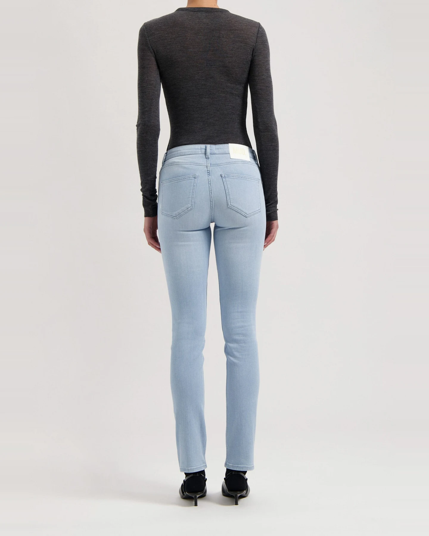 MUD Jeans Damen vegan Jeans Low Slim Faye Sunny Stone – Ansicht 2