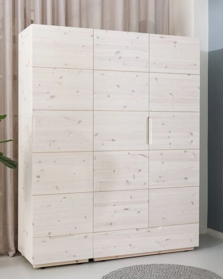 ekomia Kleiderschrank Enorm
