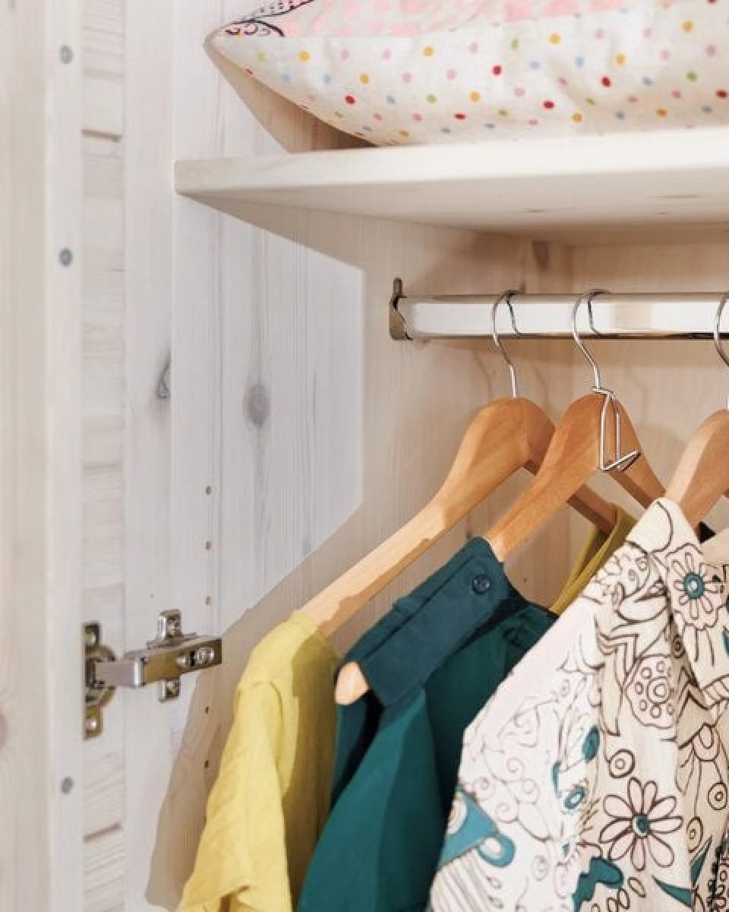 ekomia Kleiderschrank Enorm – Ansicht 4