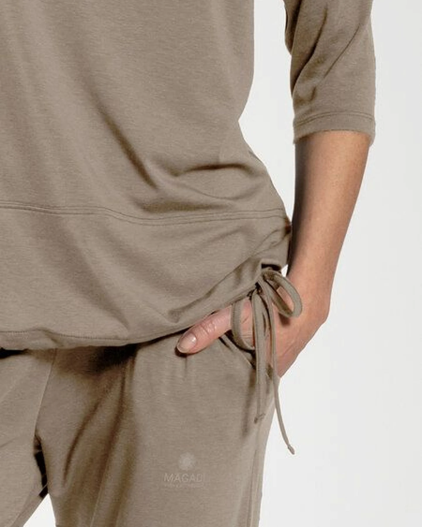 Magadi Yoga Shirt SARA aus Naturmaterial – Ansicht 3
