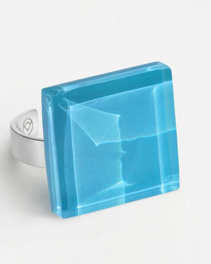 Blau