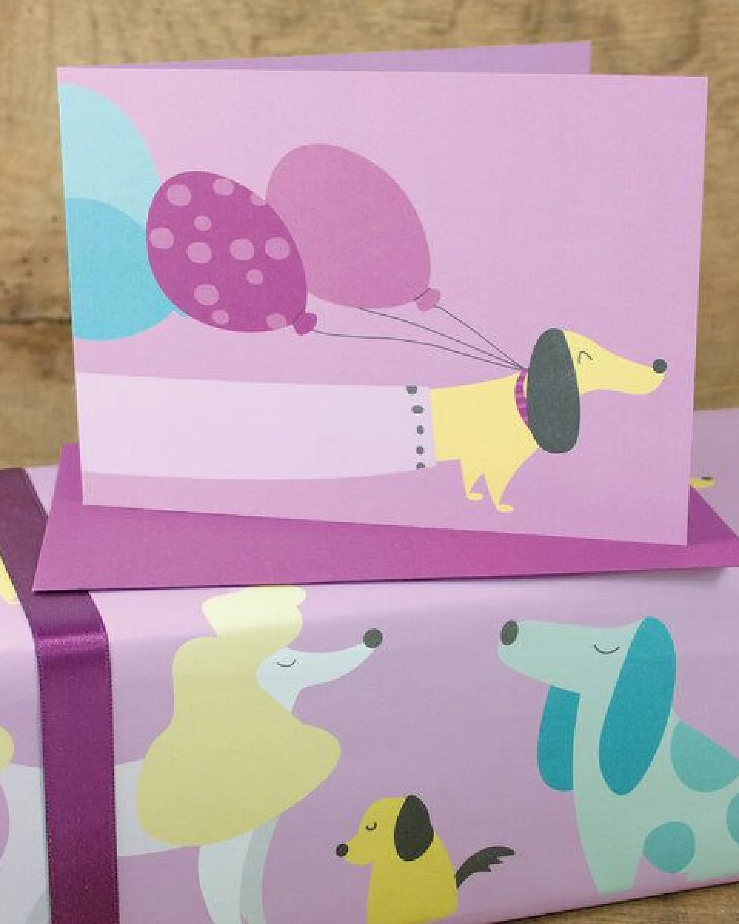 Bow & Hummingbird Grußkarte Balloon Delivery – Ansicht 3