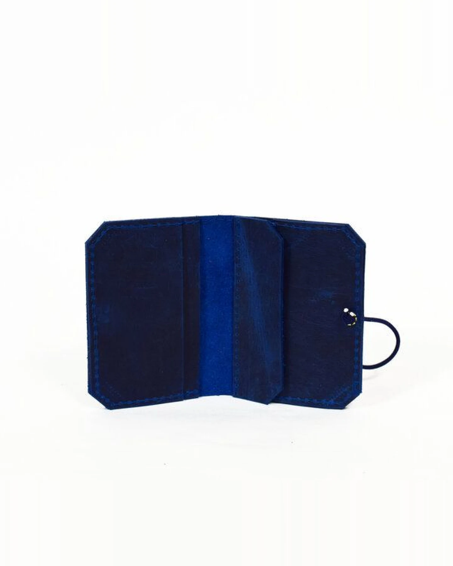 monday market Lederportemonnaie Isaac aus Pull-Up-Leder – Ansicht 2
