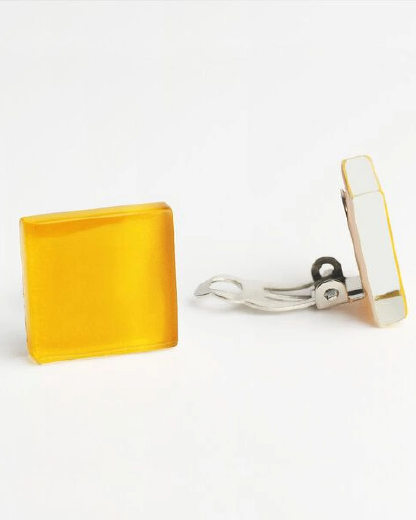 ALEXASCHA Minimalistische Ohrclips aus Glas – Ansicht 2