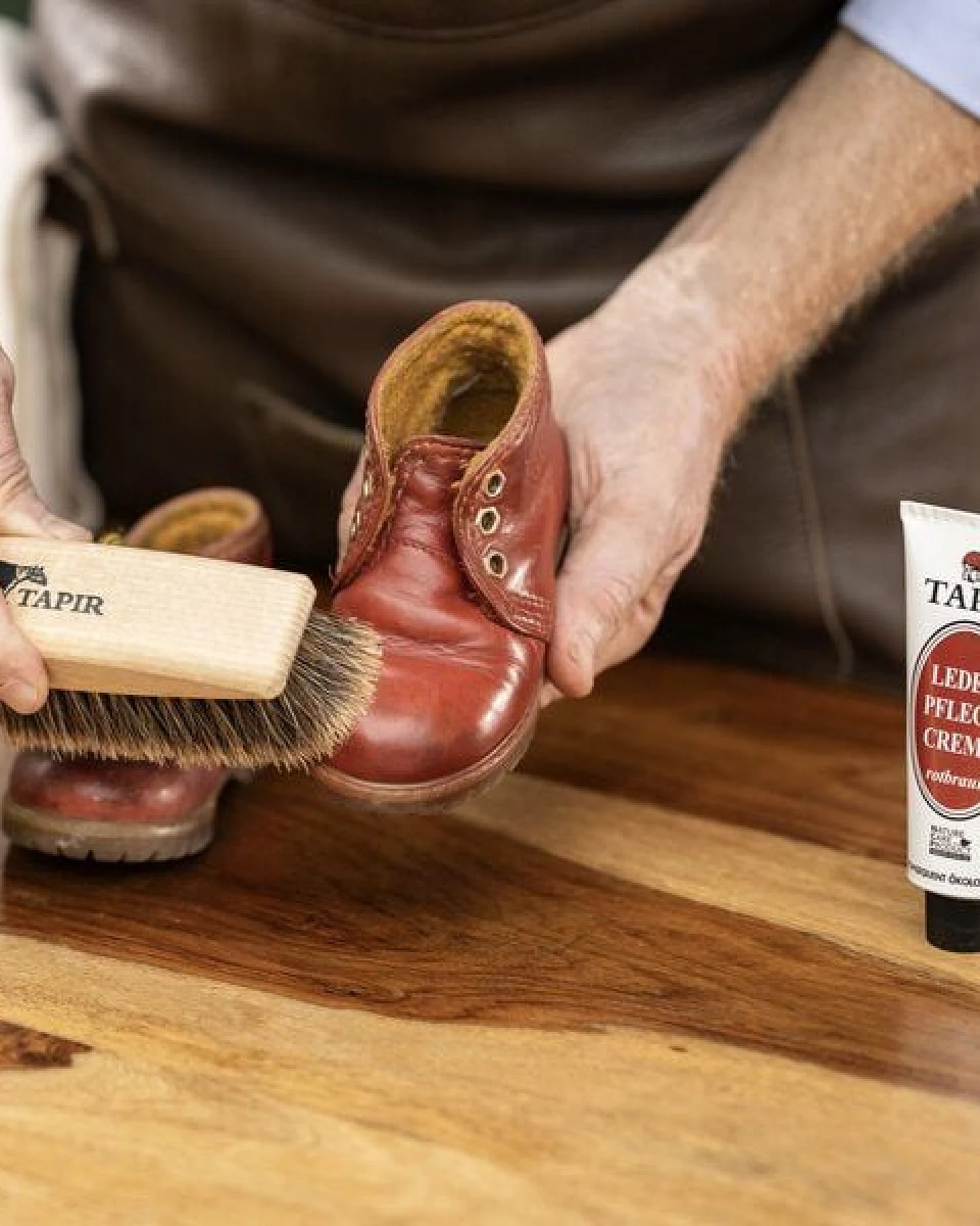 Tapir Schuh- und Lederpflege Tapir Lederpflegecreme - für glänzende Schuhe – Ansicht 3