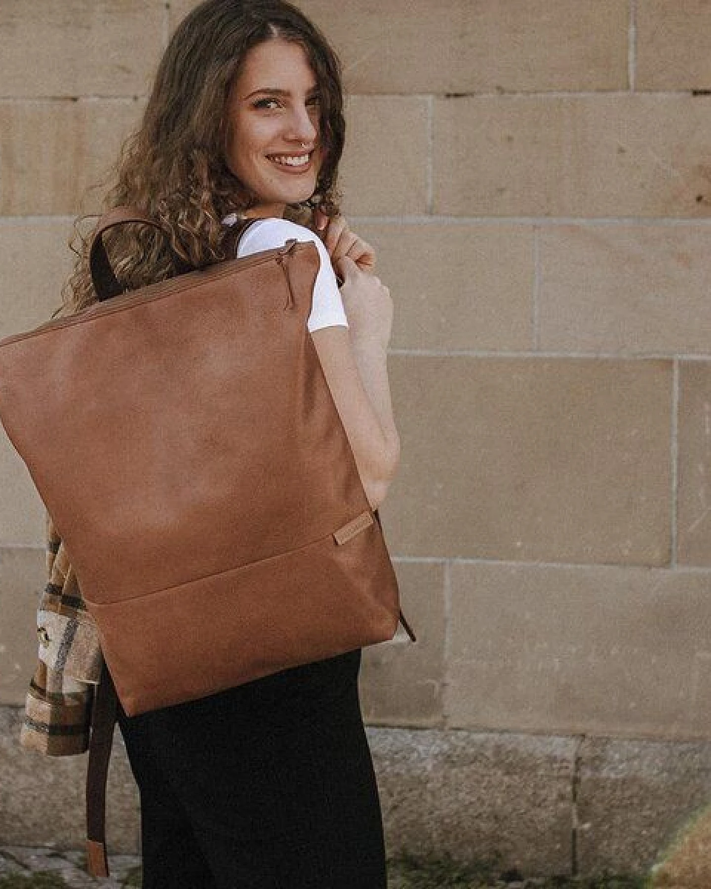 BOWLEANIES TASCHEN Rucksack aus Lederfaserstoff – Ansicht 3