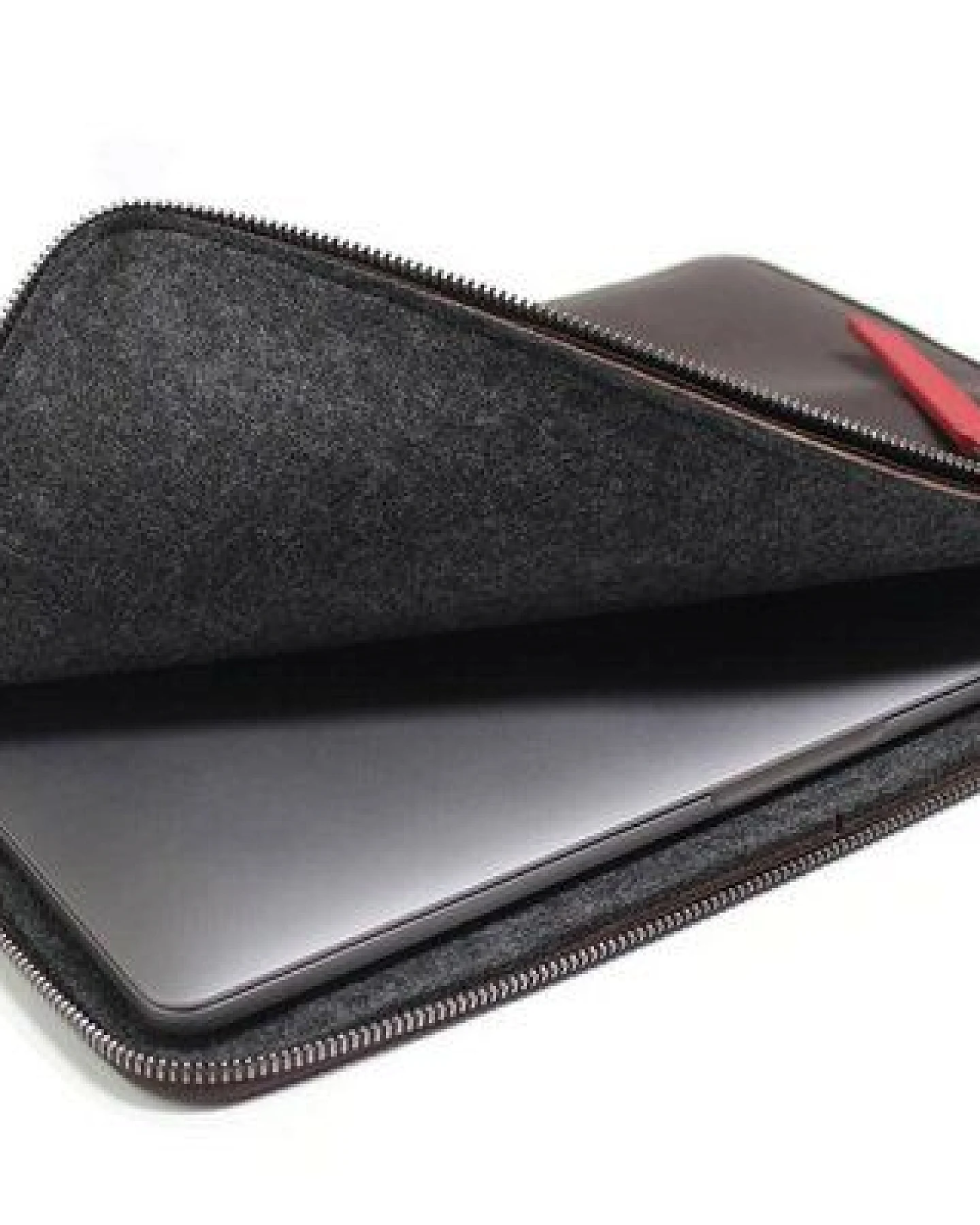 Pack & Smooch MacBook Pro 16" Leder Hülle (2021-2023) ANGUS (Mulesing-frei) – Ansicht 4
