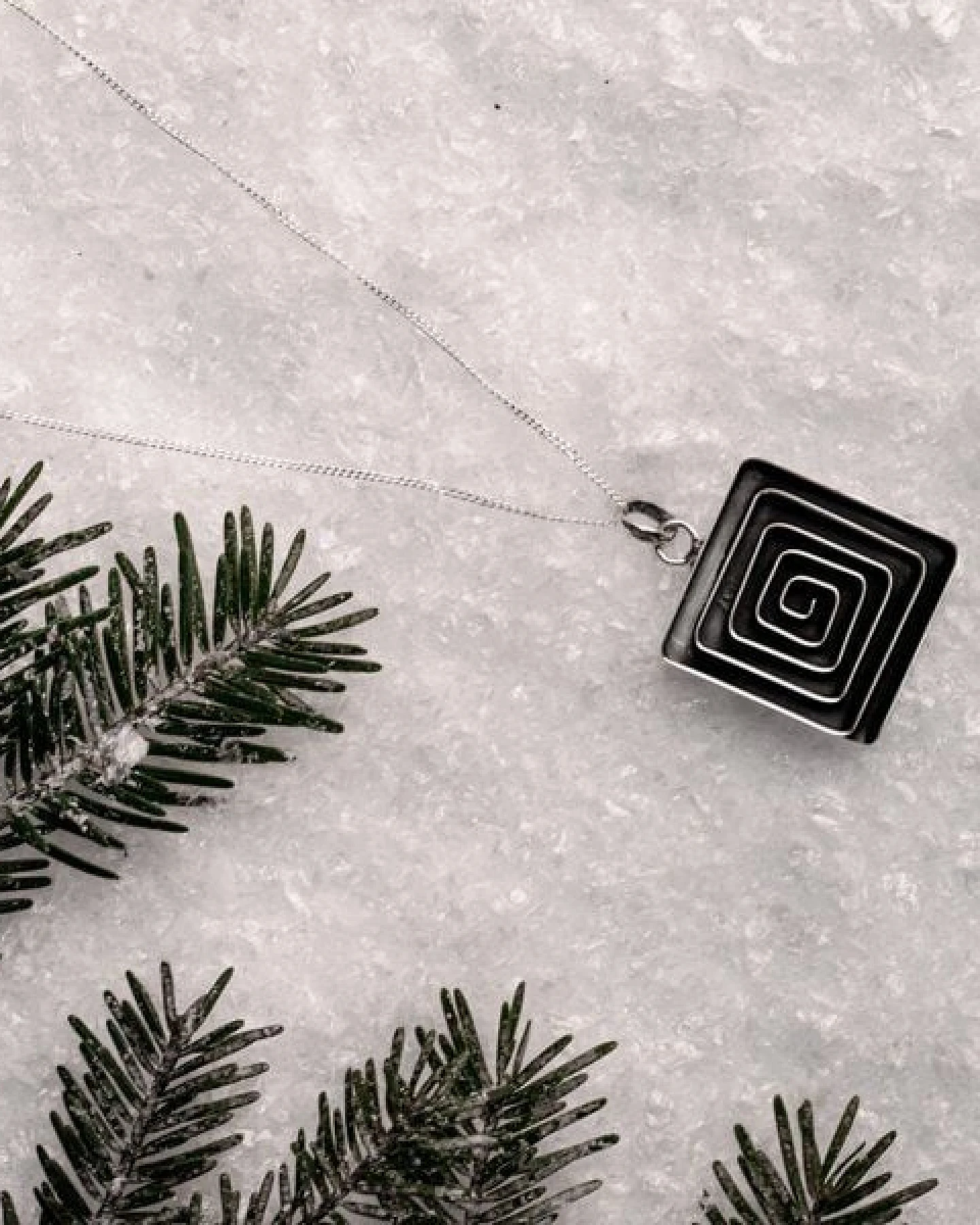 pakilia Silber Kette Labyrinth Fair-Trade und handmade – Ansicht 4