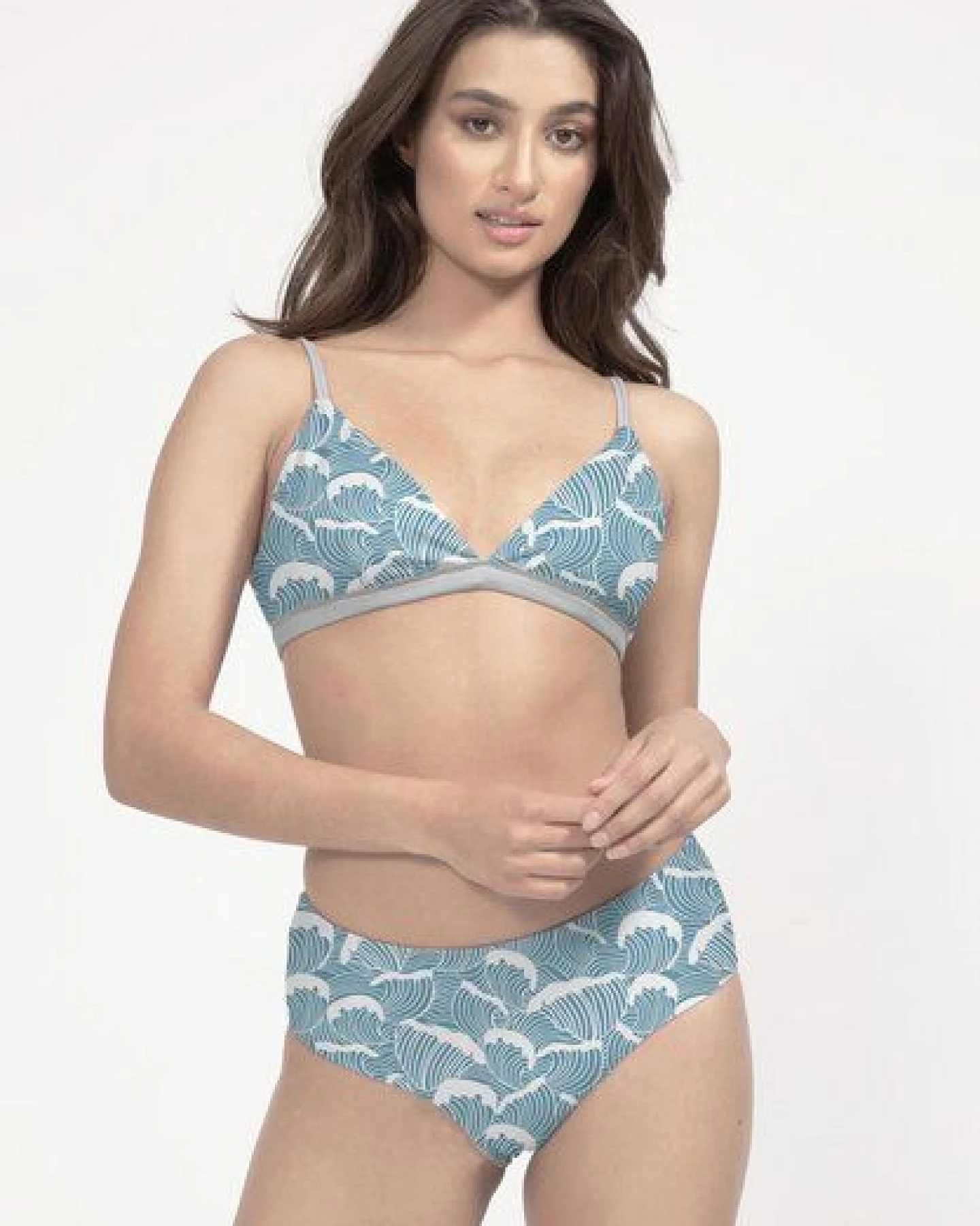 boochen Bikini Top Amami - Wendbares Surf Bikini-Oberteil - Print – Ansicht 3