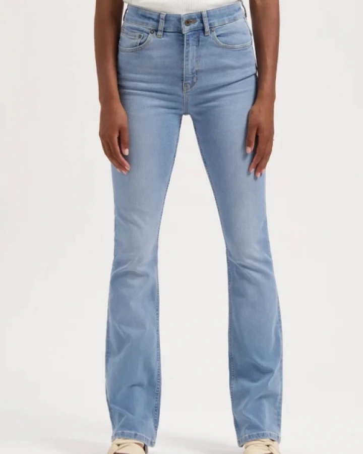 Kuyichi Damen vegan Jeans Zoe Bootcut Lucky Vintage