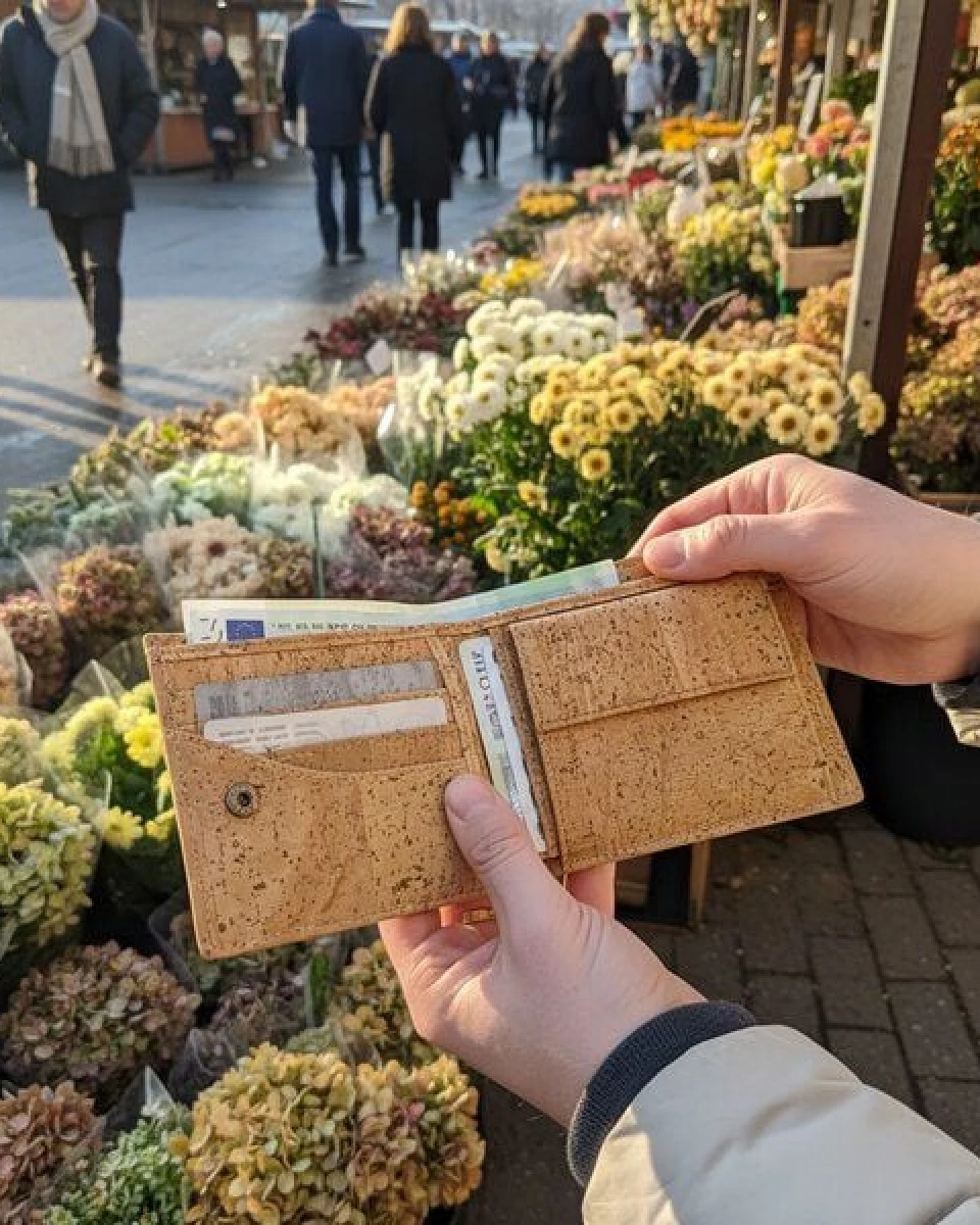 Sperling "Wealthy" Geldbörse aus Kork oder recyceltem Material mit herausnehmbaren Kartenetui – Ansicht 3