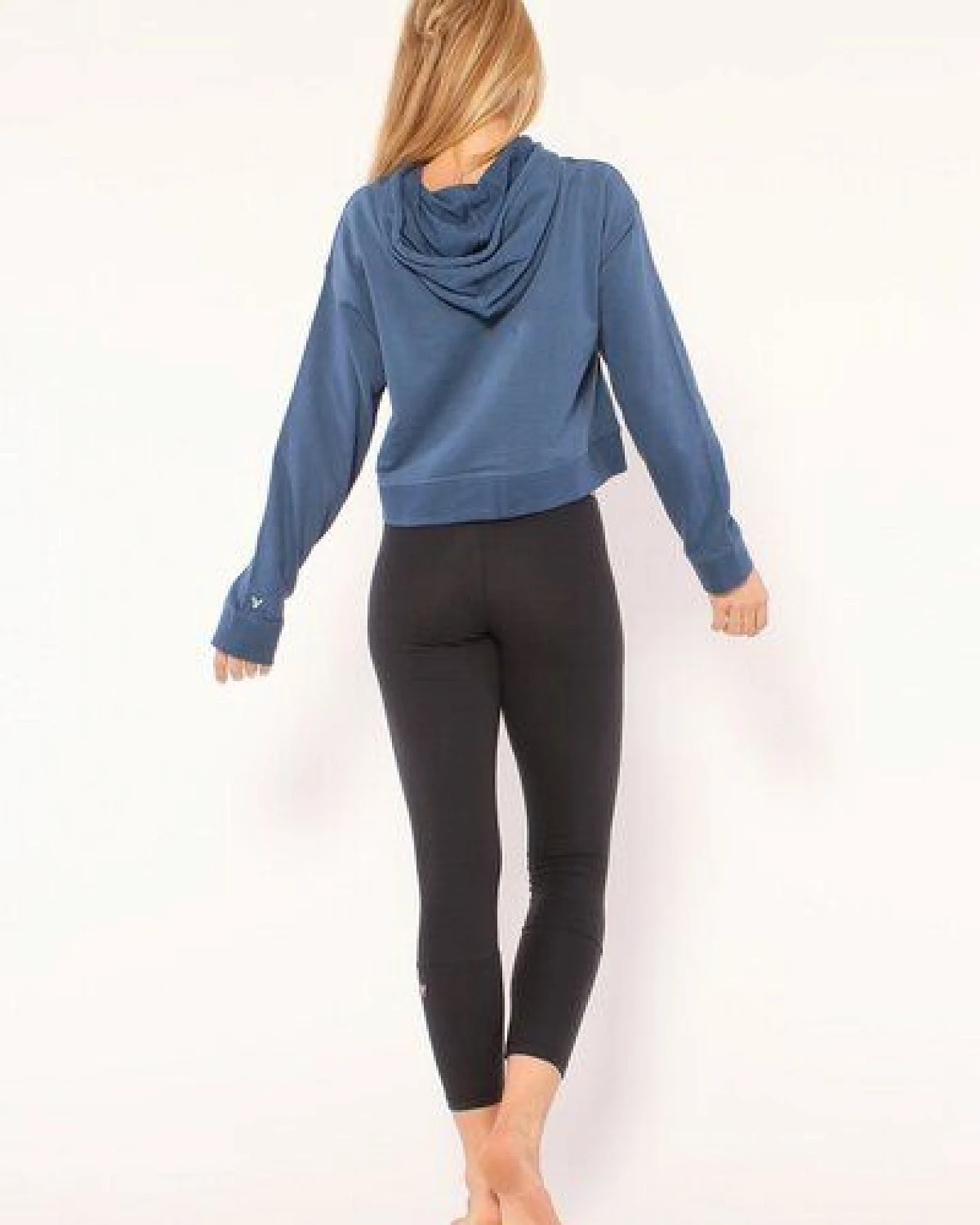 YOIQI Hoodie Kapuzen Sweatshirt aus biologischer Baumwolle – Ansicht 2