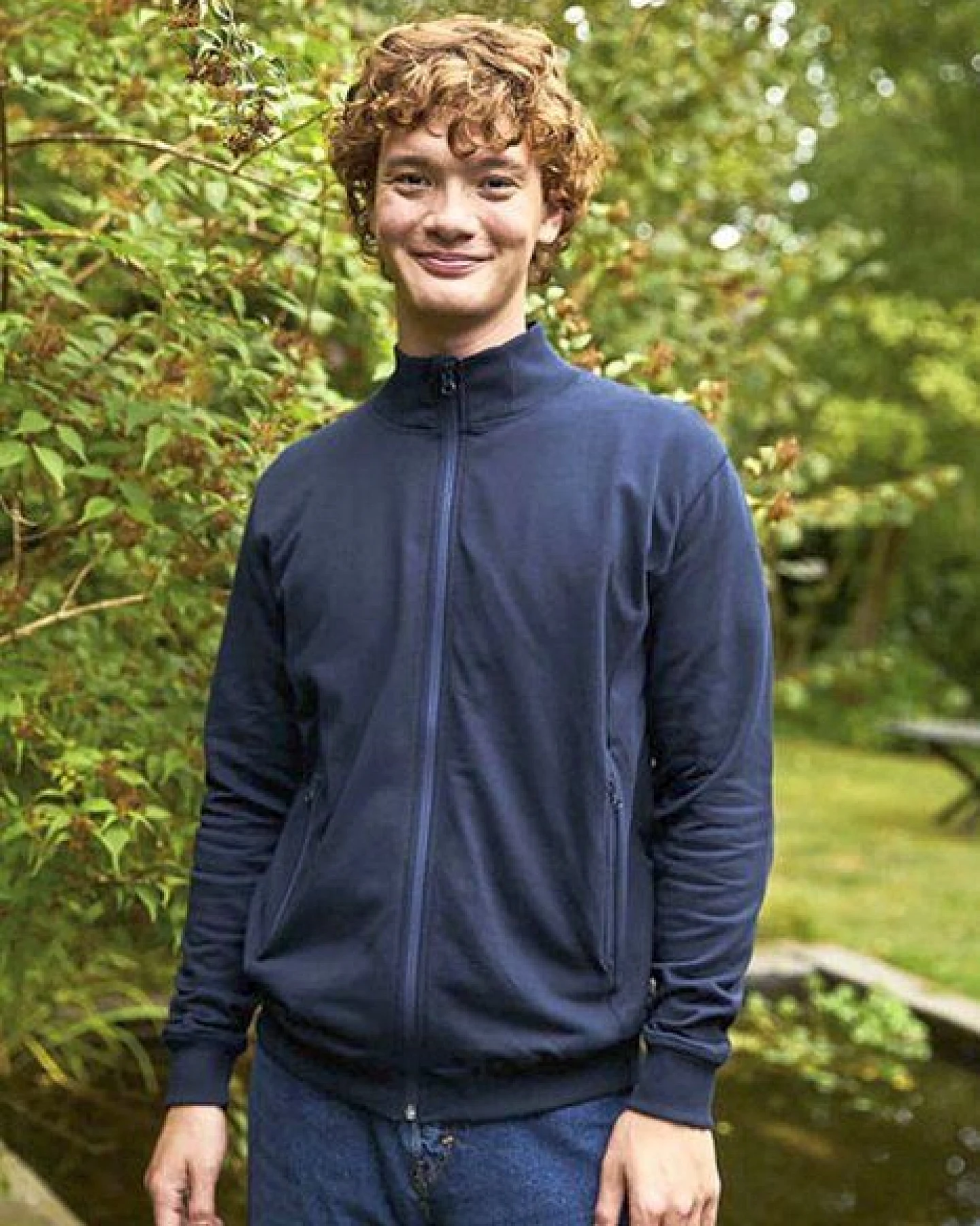 Neutral® Herren Unisex Sweatjacke ohne Kapuze hoher Kragen – Ansicht 2