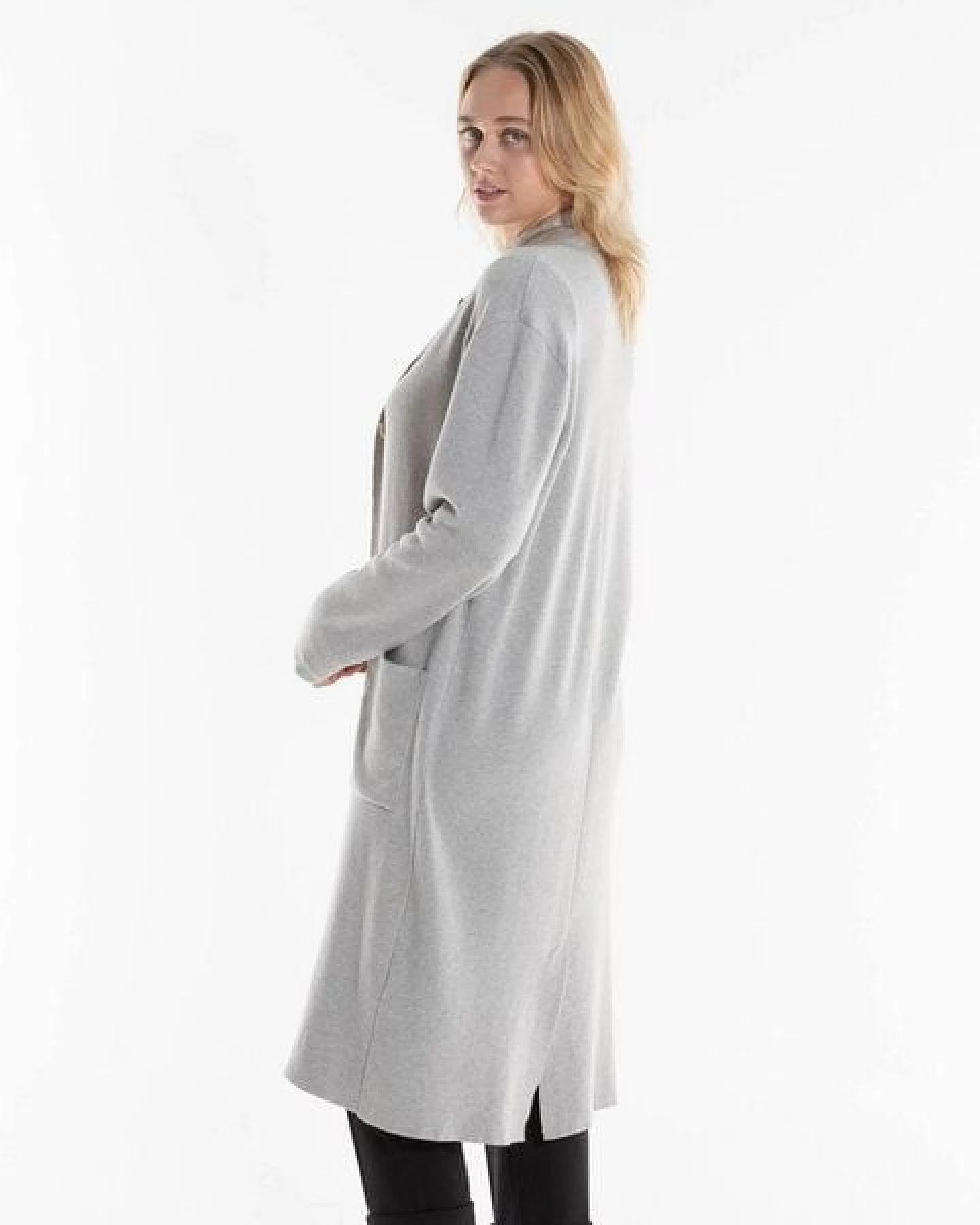 Alma & Lovis Strickmantel aus Bio-Baumwolle – Ansicht 4