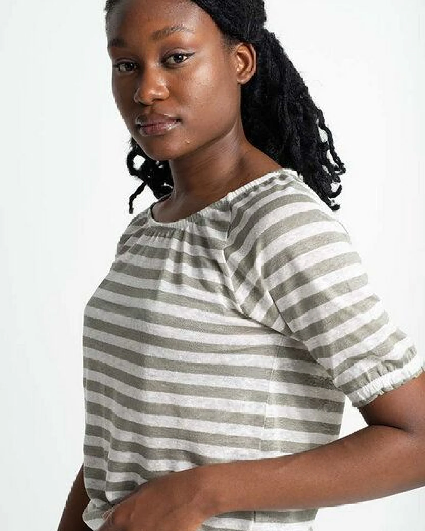 Alma & Lovis Ringel-Blusenshirt aus Leinen – Ansicht 2