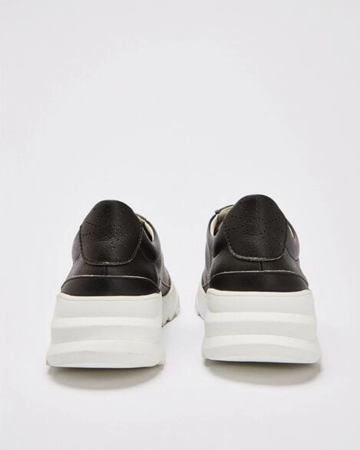 NINE TO FIVE #pedró veganer Sneaker, Herren Runner aus recycelter Mircofaser – Ansicht 4