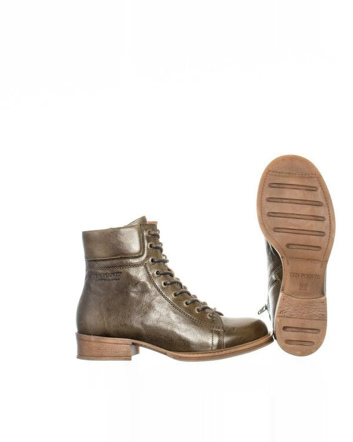 Ten Points Pandora, Schnürboot – Ansicht 2