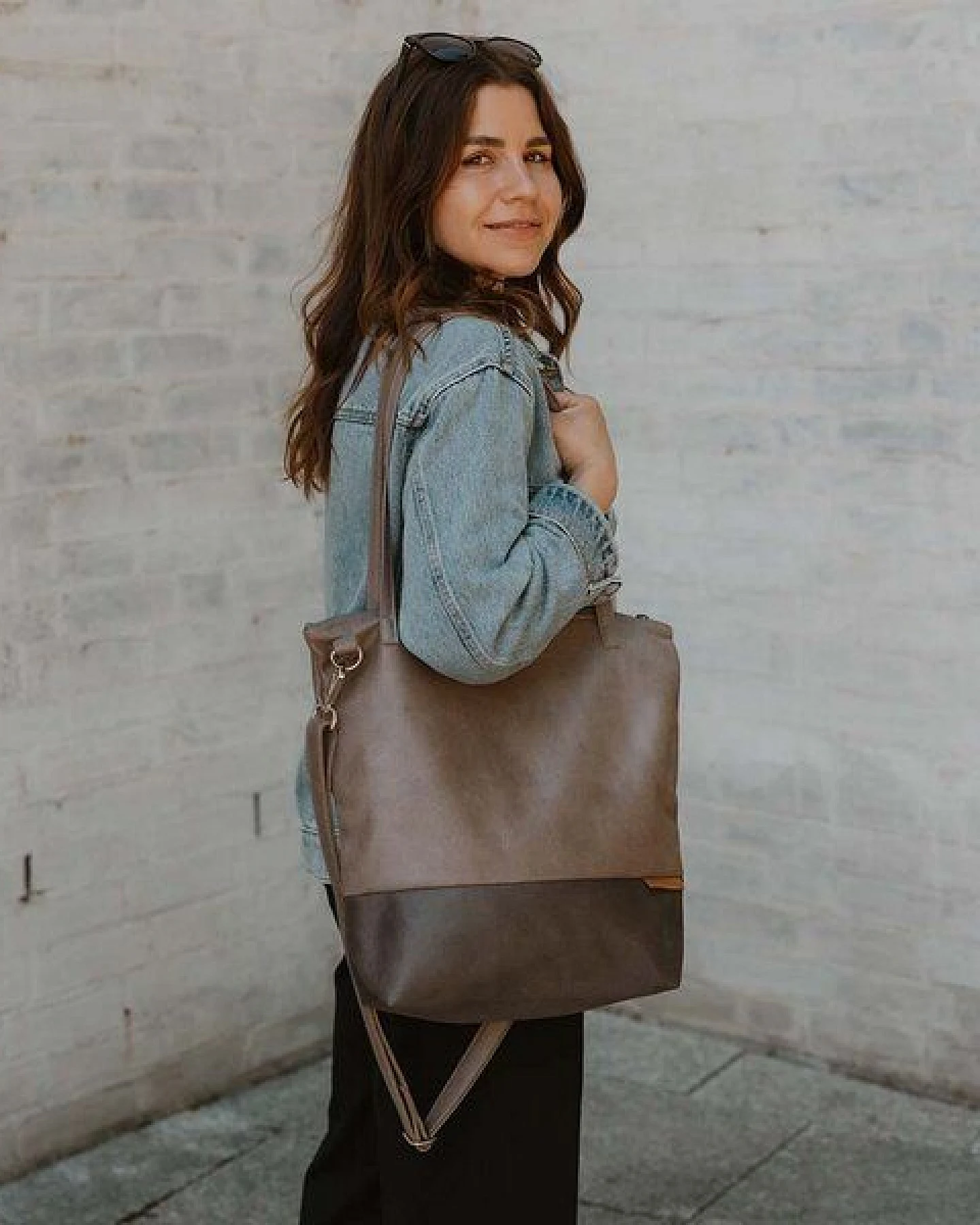 BOWLEANIES TASCHEN Shopper & Umhängetasche aus Lederfaserstoff mit Reißverschluss – Ansicht 3