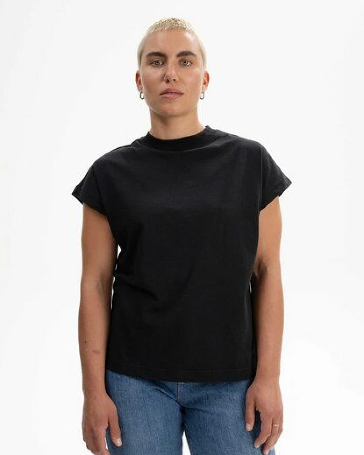 T-Shirt Style MADHU