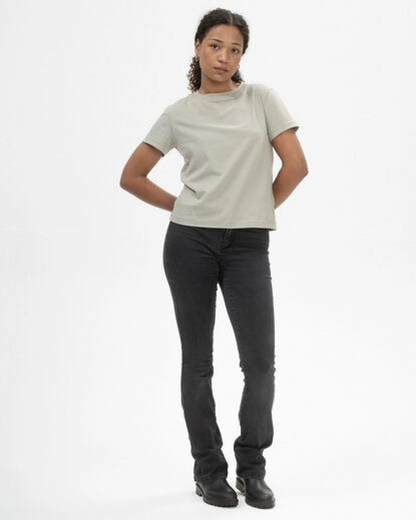 MELA T-Shirt Style KHIRA aus 100% Bio-Baumwolle – Ansicht 3