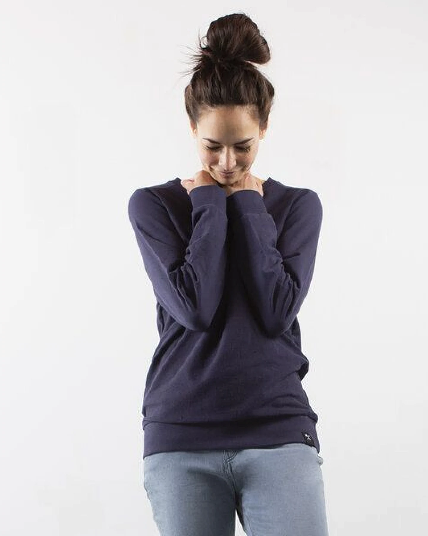 The Driftwood Tales Sweatshirt Inside Out - Recycelte Bio-Baumwolle - Marineblau und Hellgrün – Ansicht 2