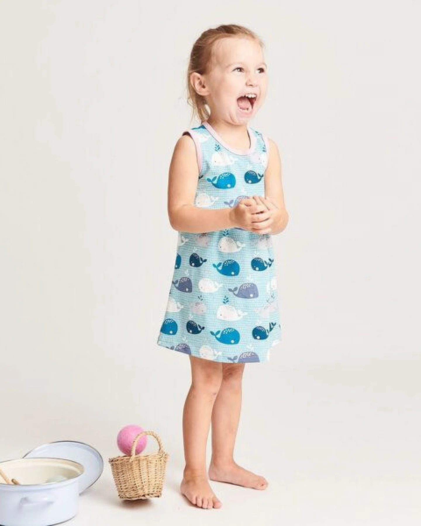 Cheeky Apple Ärmelloses Kleidchen aus Bio-Baumwolle "Wale/Zartrosa" – Ansicht 4