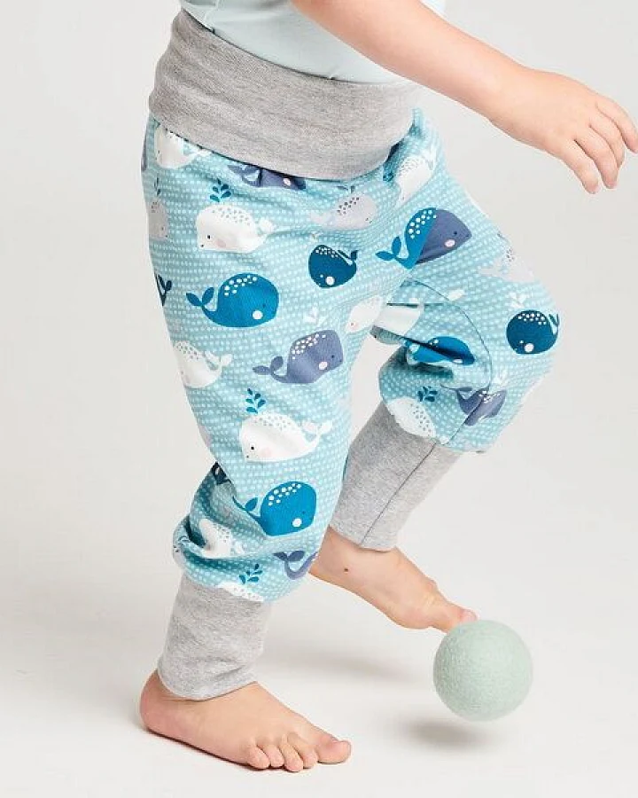 Cheeky Apple Pumphose aus Bio-Baumwolle "Wale" Blau/Zartrosa/Grau