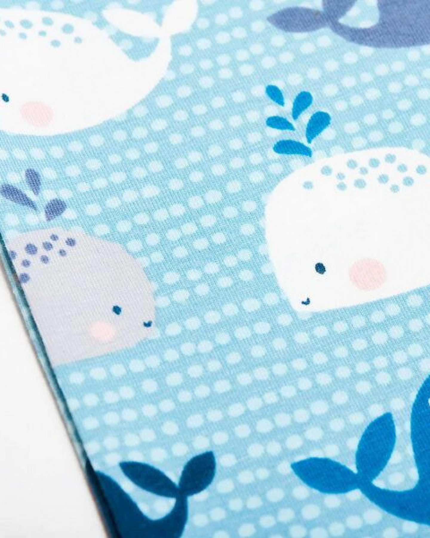 Cheeky Apple Kurzarm-Body aus Bio-Baumwolle "Wale" Blau/Rosa/Grau – Ansicht 3