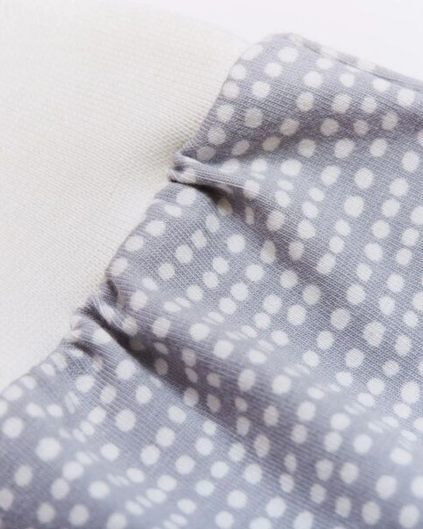 Cheeky Apple Pumphose aus Bio-Baumwolle "Baby Basic" Dotted Lines Grau/Ecru – Ansicht 2